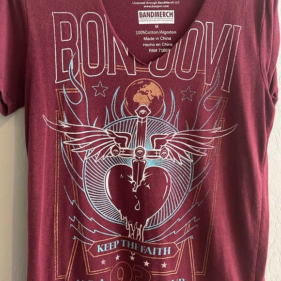 Bon Jovi band merch size medium T-shirt with cut out neck - Picture 2 of 6